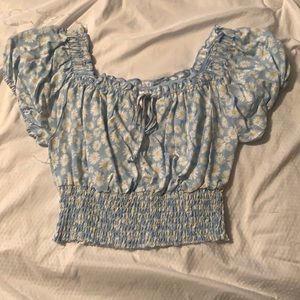 Stretchy cropped off the shoulder!